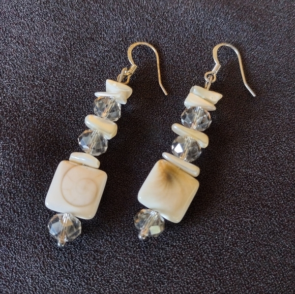 Shell Mother Of Pearl Smokey Quartz Earrings - Picture 6 of 8